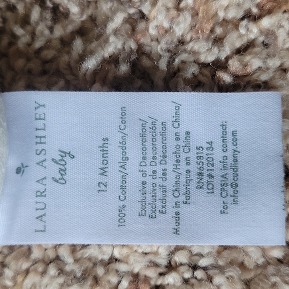 Laura Ashley soft baby hat - Picture 2 of 2